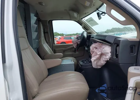 2020 GMC Savana Cargo Rwd 2500 Regular Wheelbase Work Van z USA, uszkodzony, nr VIN 1GTW7AFG8L1266686